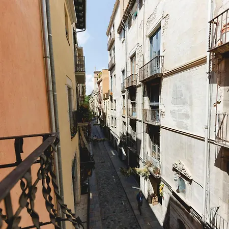 Bravissimo Ballesteries Onyar View, Monthly Daire *