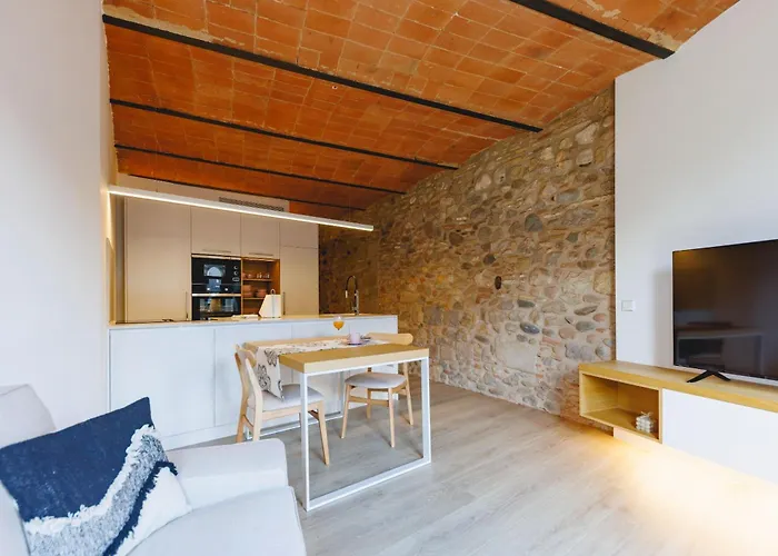 Bravissimo Ballesteries Onyar View, Monthly * 赫罗纳