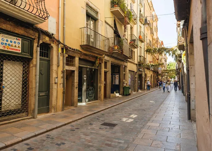 Bravissimo Ballesteries Onyar View, Monthly Gerona