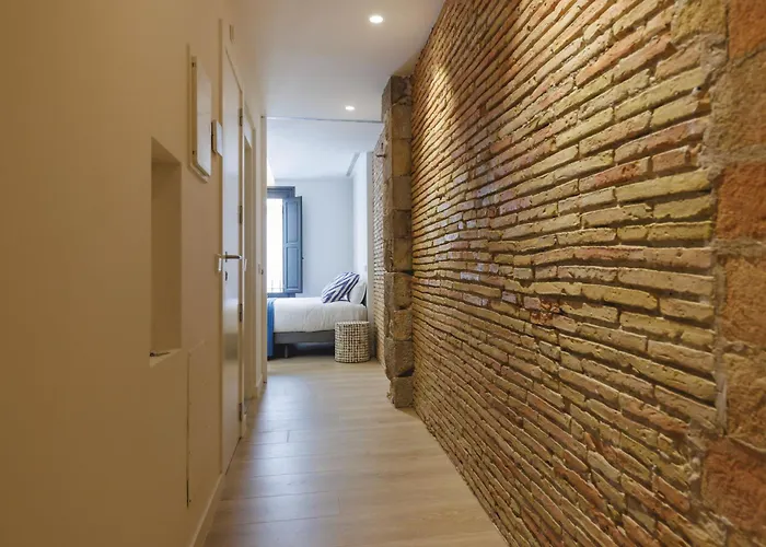 Bravissimo Ballesteries Onyar View, Monthly